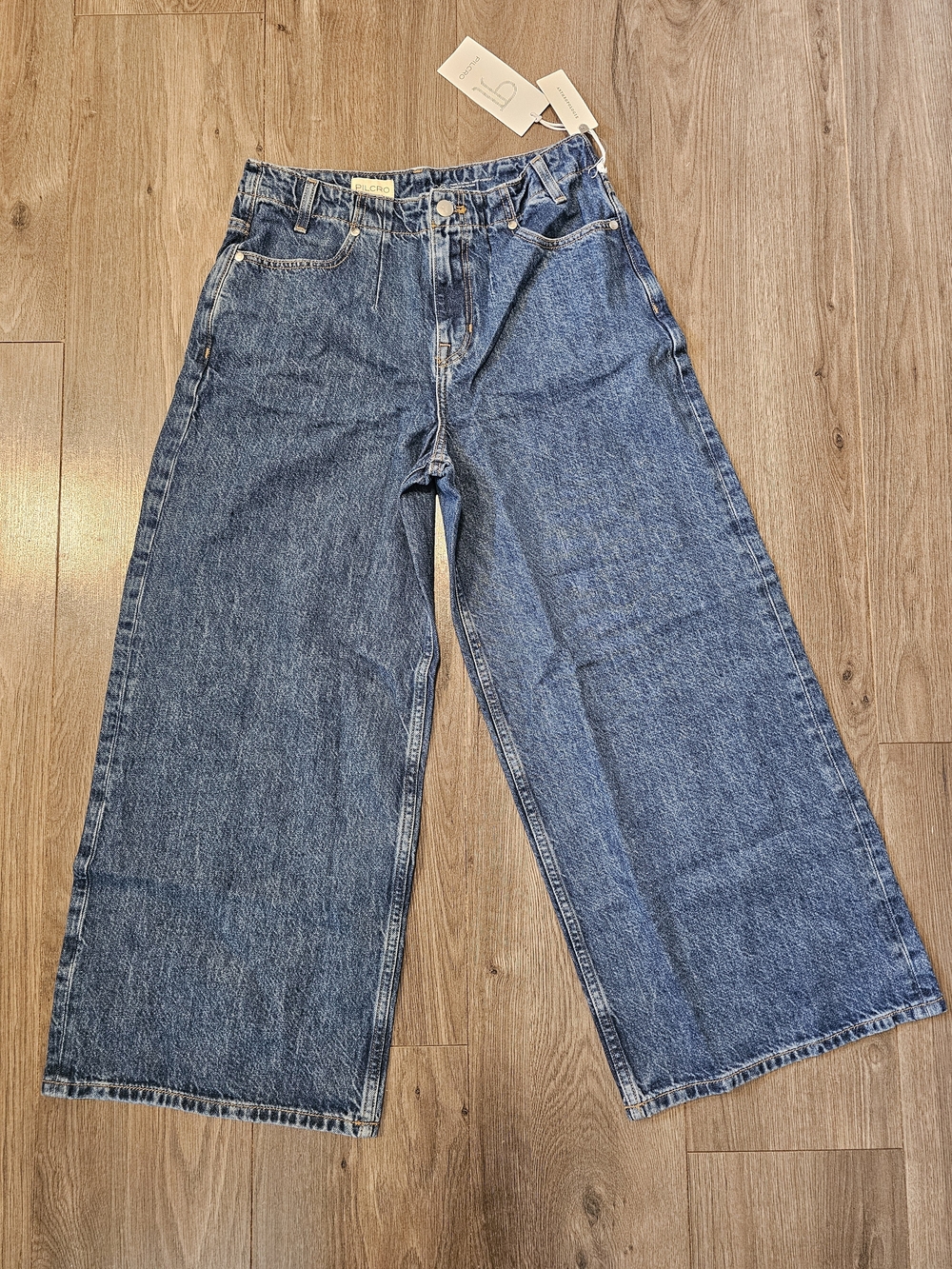 NWT Pilcro Relaxed Wide-Leg High-Rise Denim in Medium Blue
